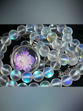 Vintage Avon Floral Collectors Locket on Stamped Avon Chain